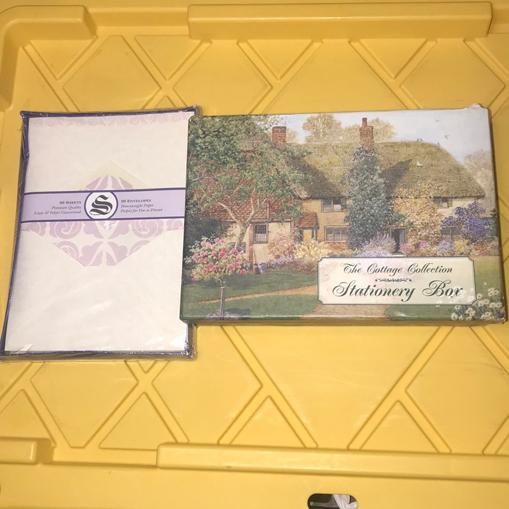 NWT Vintage Stationery Sets